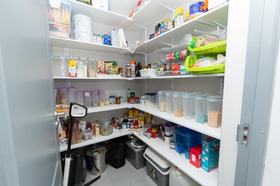 4 Bedroom Property for Sale in Laguna Sands Western Cape